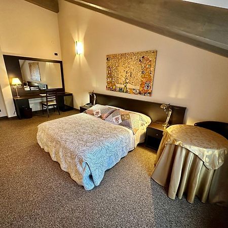 Hotel Malpensa Inn Aereoporto Tornavento  Esterno foto