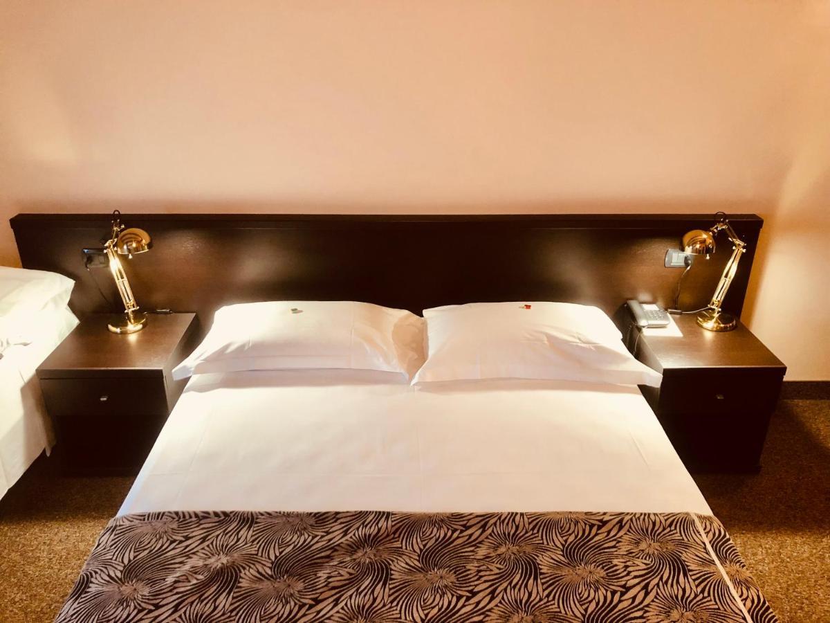Hotel Malpensa Inn Aereoporto Tornavento  Esterno foto