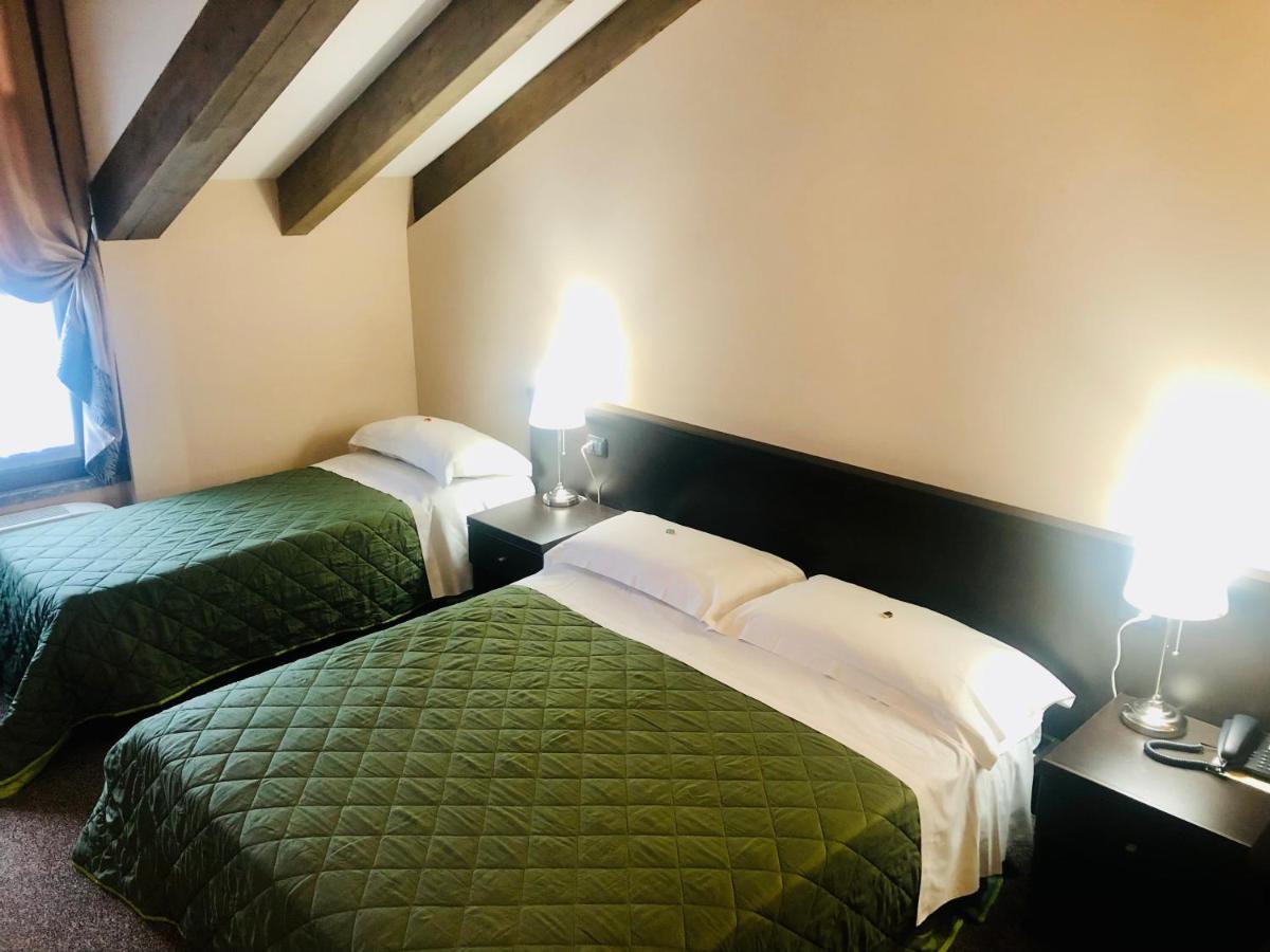 Hotel Malpensa Inn Aereoporto Tornavento  Esterno foto