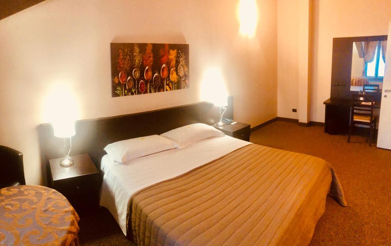 Hotel Malpensa Inn Aereoporto Tornavento  Esterno foto
