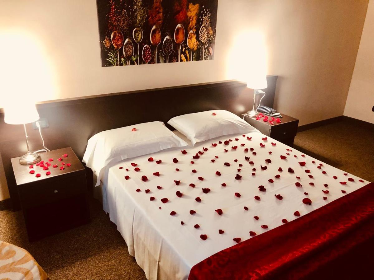 Hotel Malpensa Inn Aereoporto Tornavento  Esterno foto