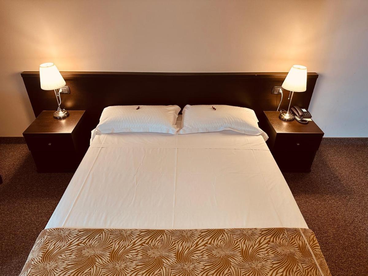 Hotel Malpensa Inn Aereoporto Tornavento  Esterno foto
