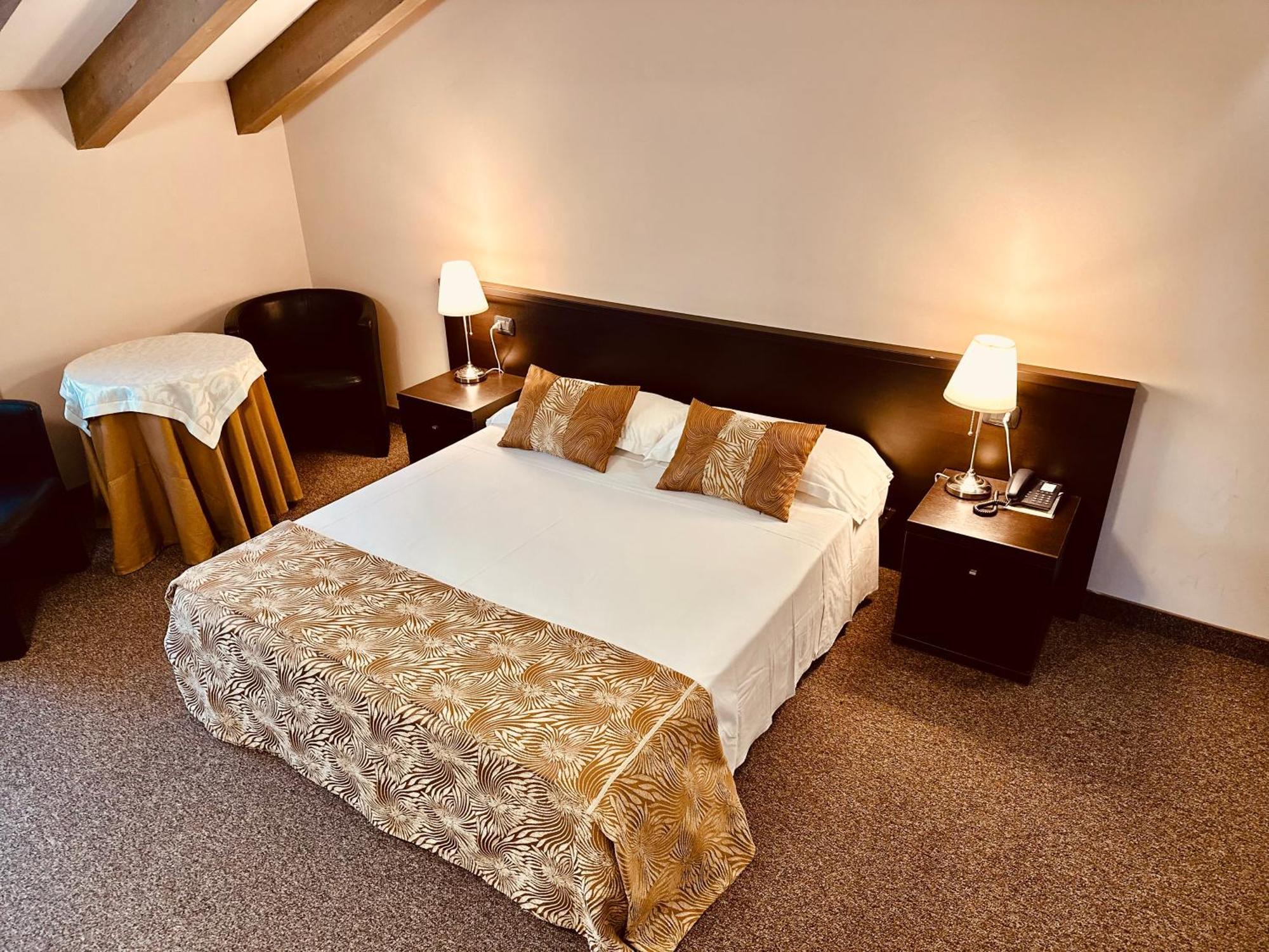 Hotel Malpensa Inn Aereoporto Tornavento  Esterno foto