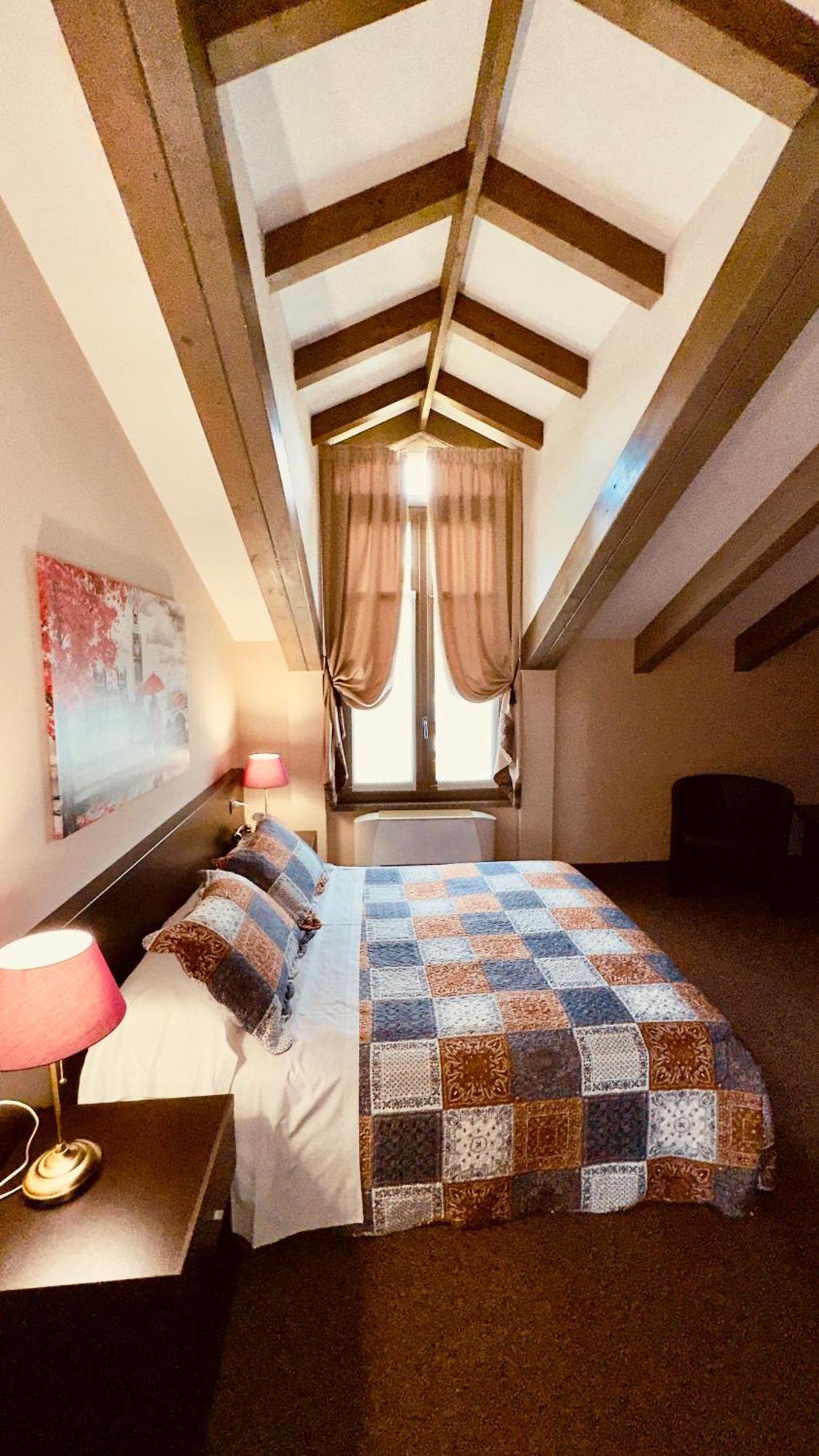 Hotel Malpensa Inn Aereoporto Tornavento  Esterno foto